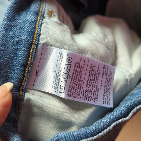 Old Navy Size 10 Denim Jean Bundle Two Pairs Mid And Long Length - Picture 7 of 12